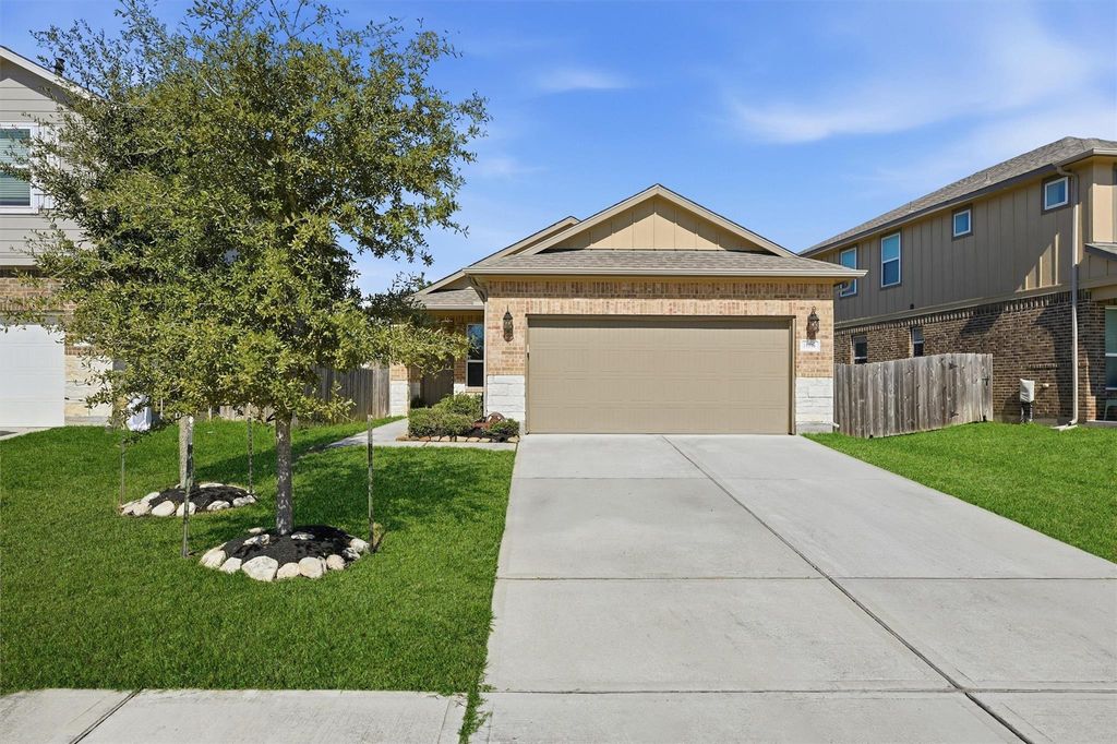 Photo of 18846 Amaro Hills Drive, New Caney, TX 77357 (MLS # 3961390)