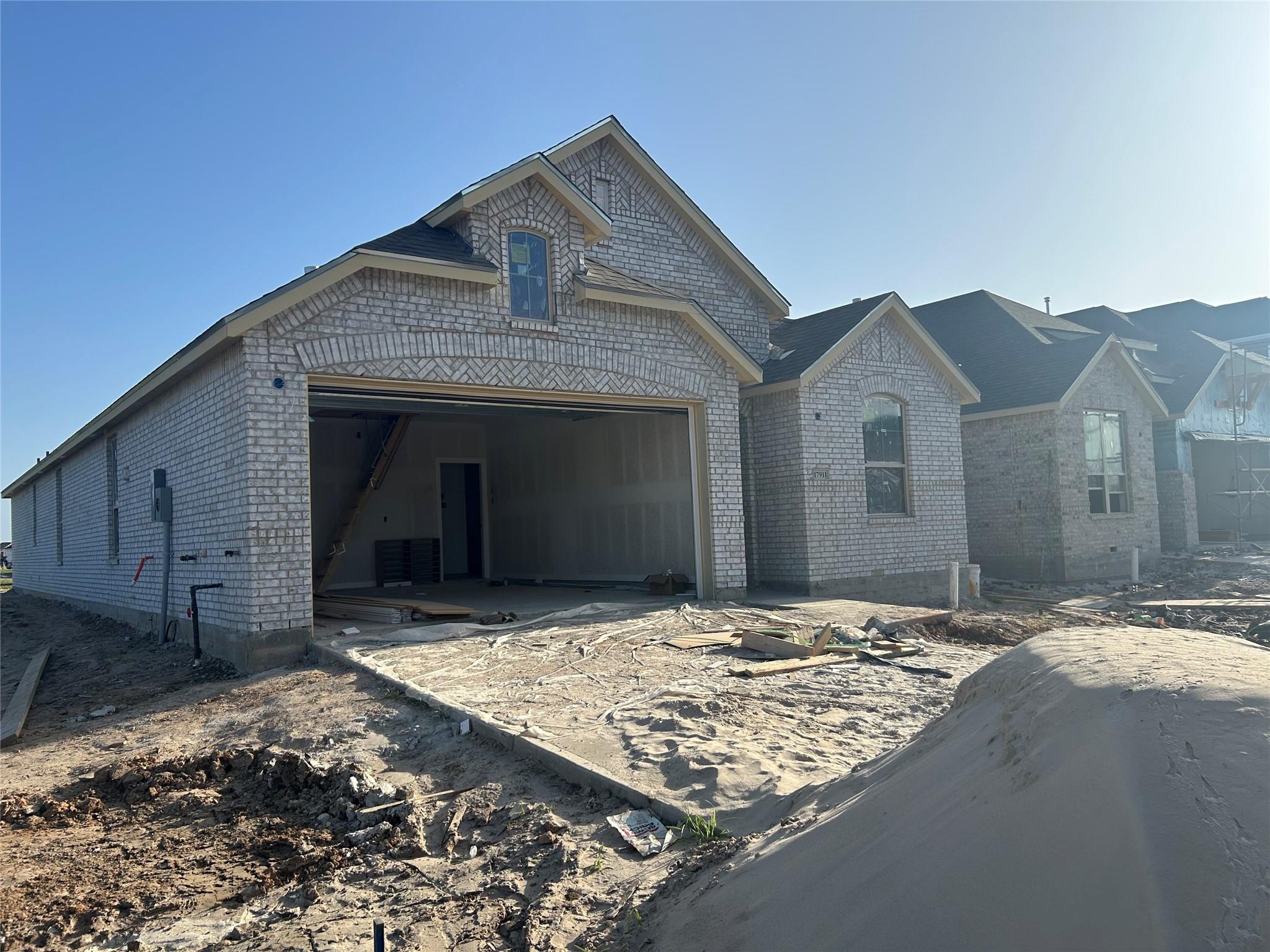 2730 Pathway Crest Lane
