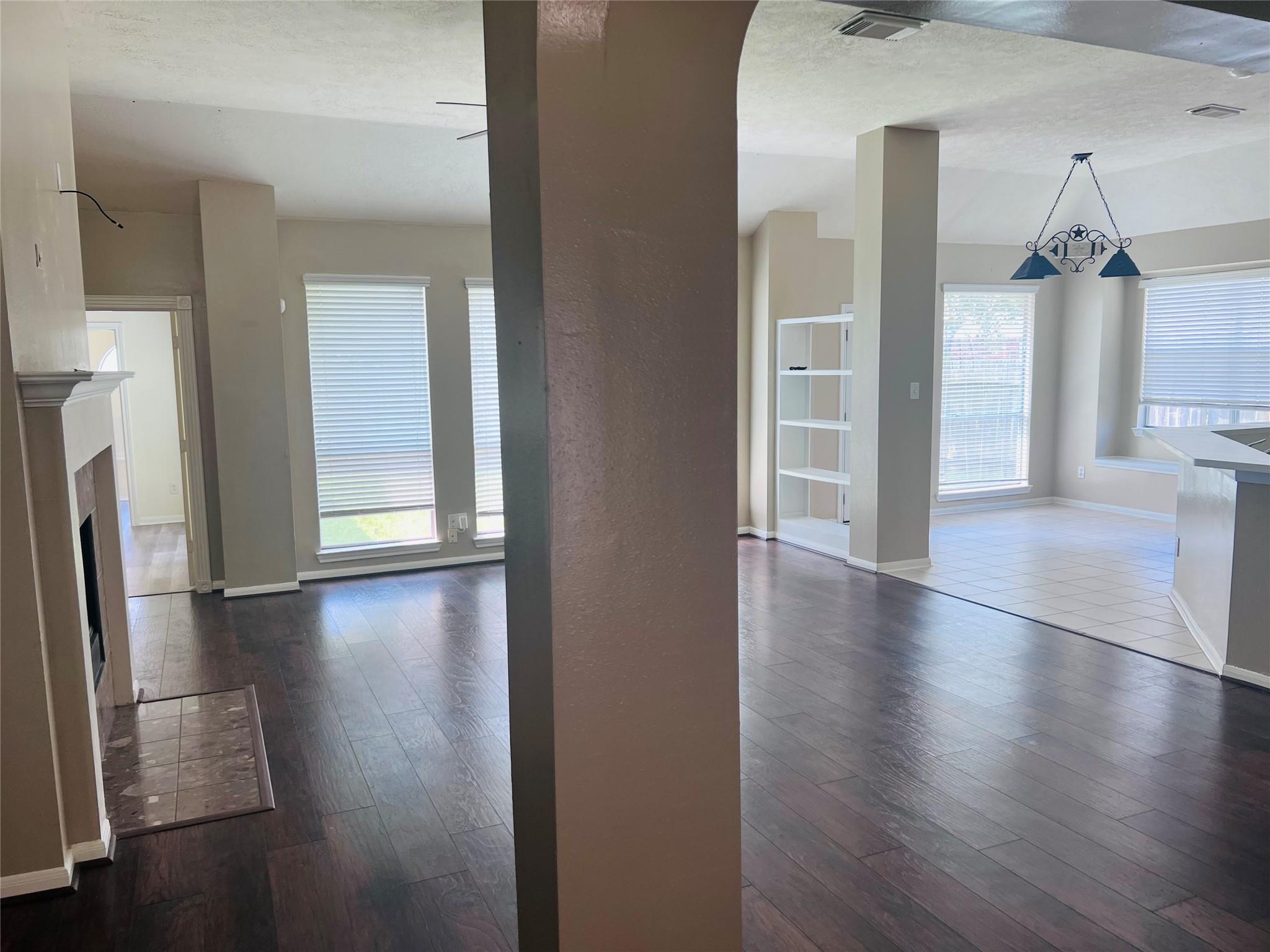 4722 Silverlake Drive