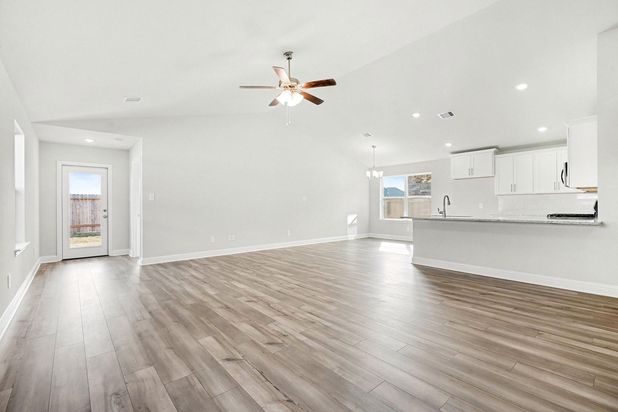 4401 West Bayou Maison Circle