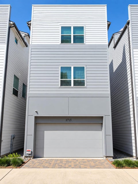Photo of 2715 Eado Grove Lane, Houston, TX 77003 (MLS # 54293565)