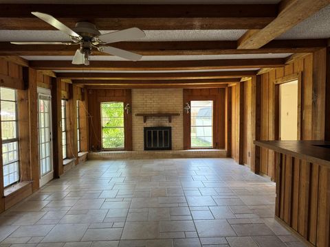 Photo of 427 22nd Avenue N, Texas City, TX 77590 (MLS # 2820112)