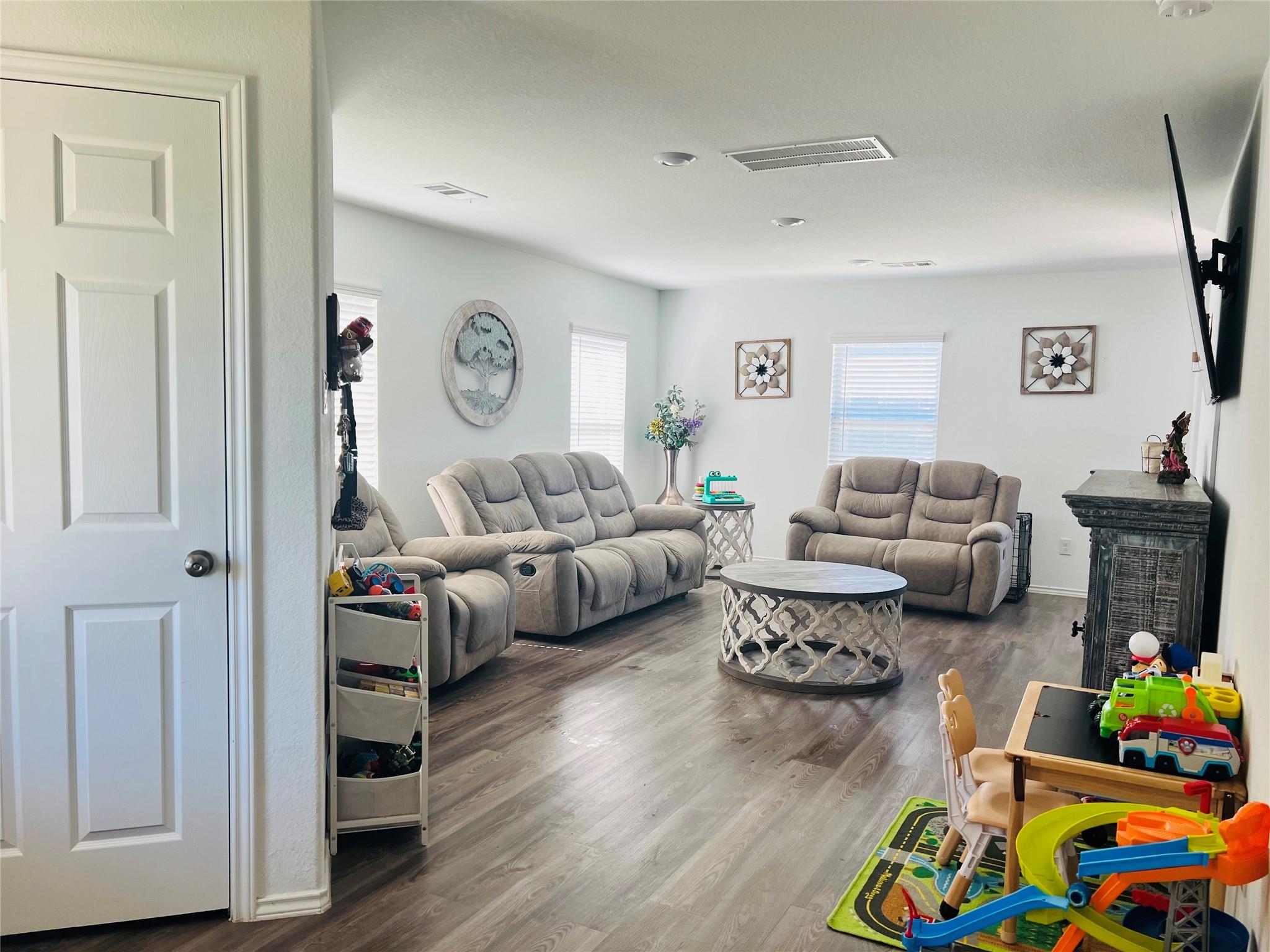 5245 Elrington Valley Lane