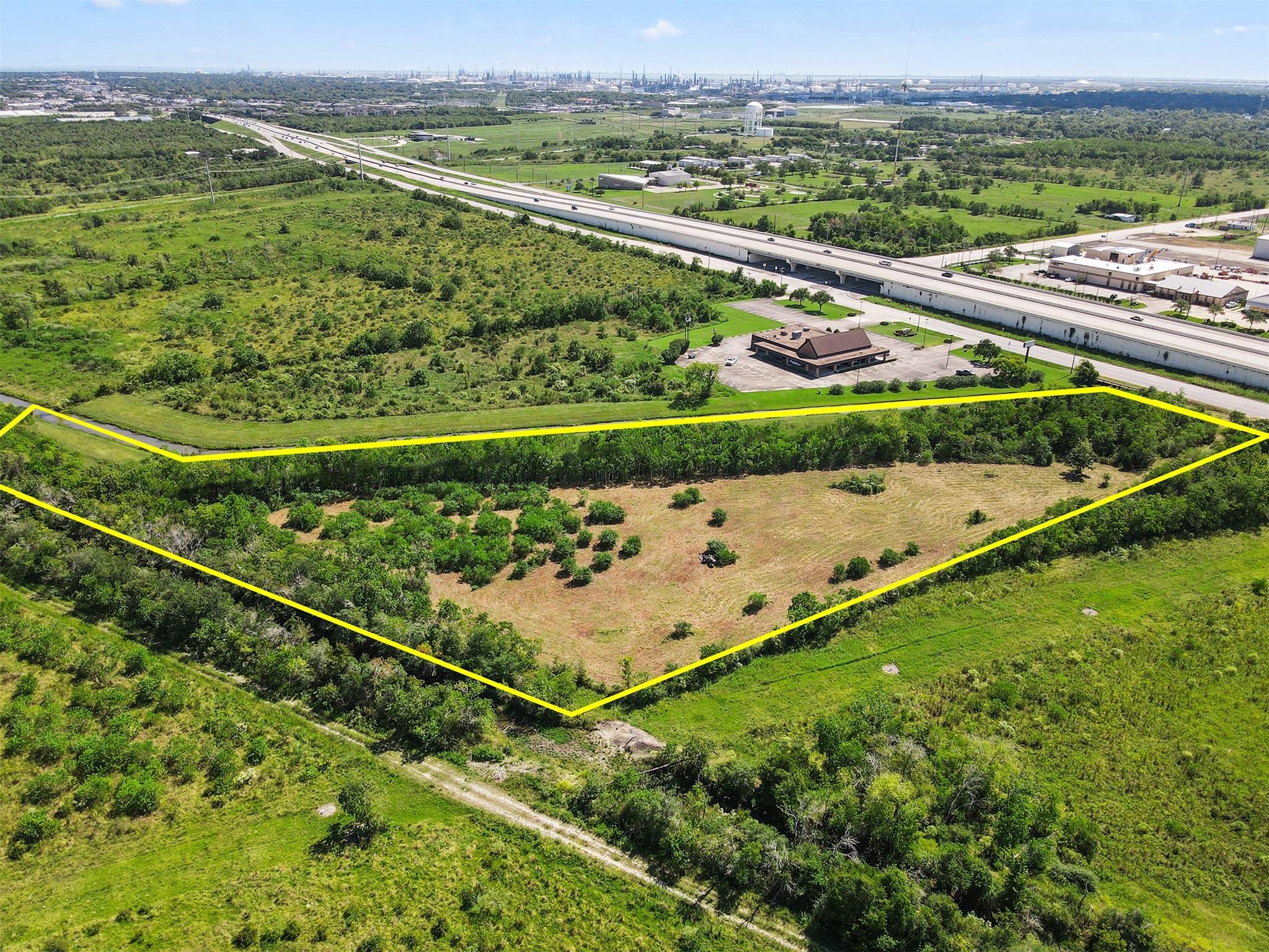 5130 Emmett F Lowry Expressway