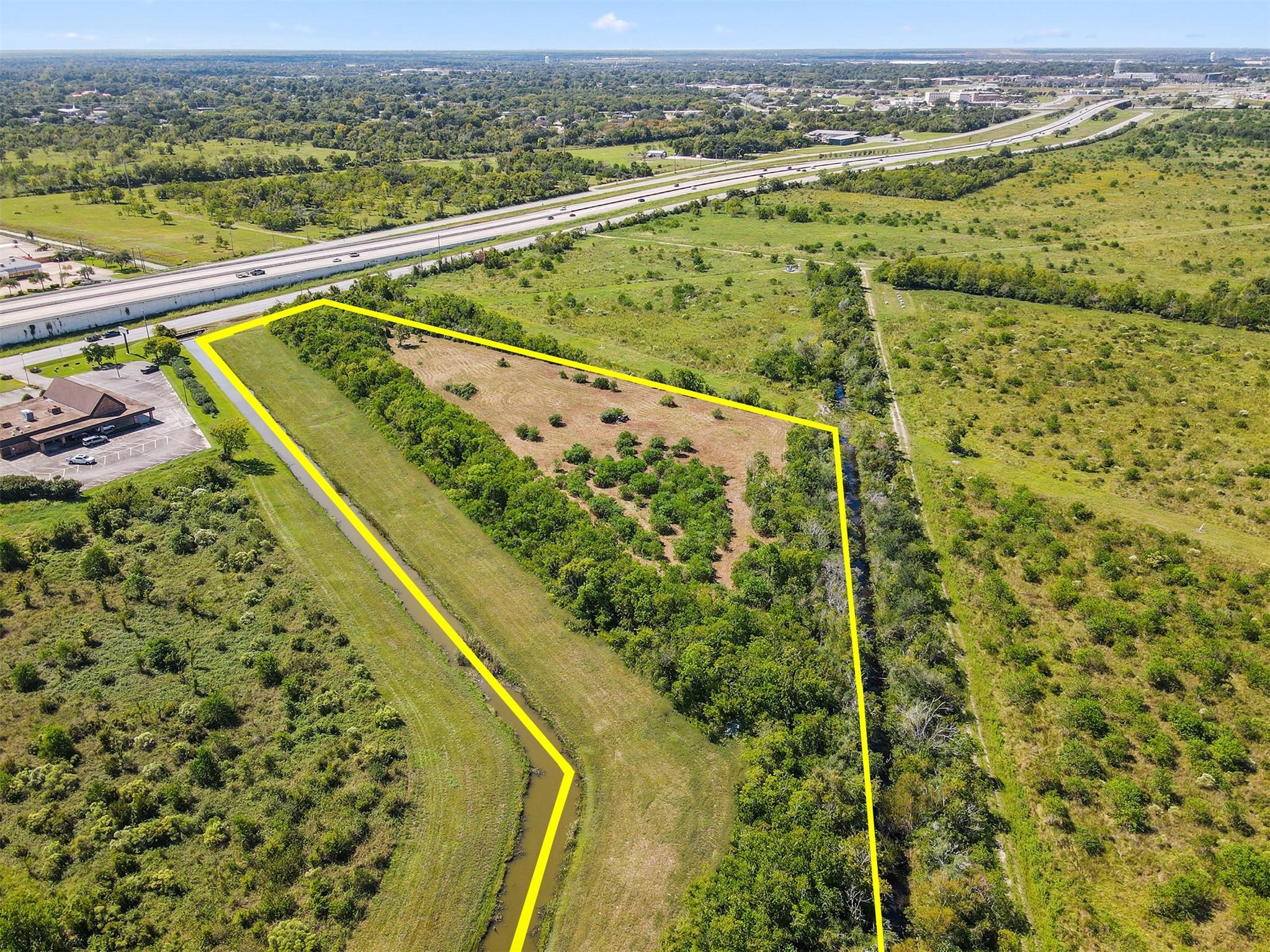 5130 Emmett F Lowry Expressway