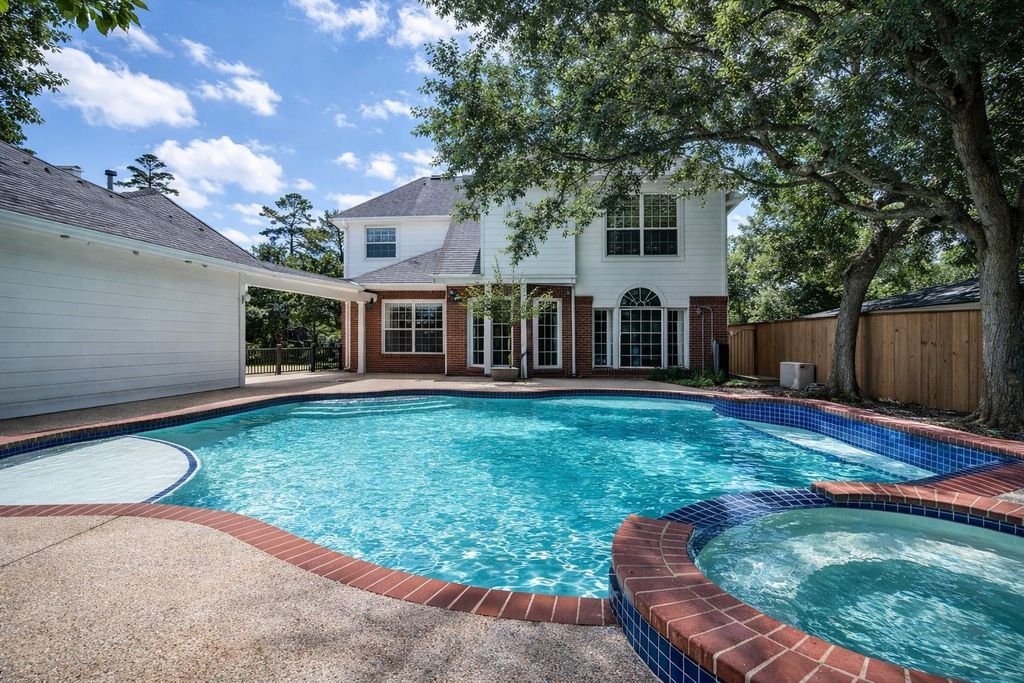 Photo of 3009 Park Lane Drive, Baytown, TX 77521 (MLS # 60694219)