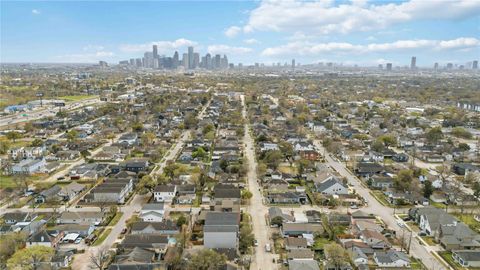 Tiny photo for 1006 Enid Street #B, Houston, TX 77009 (MLS # 98403644)