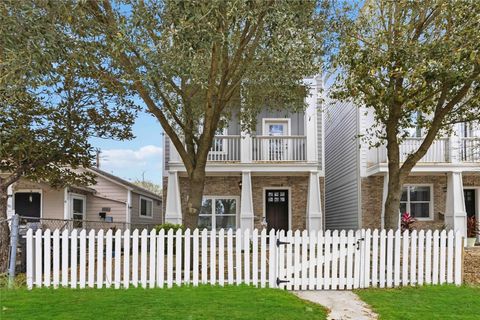 Tiny photo for 1006 Enid Street #B, Houston, TX 77009 (MLS # 98403644)