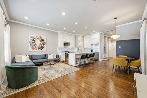 Photo of 1006 Enid Street #B, Houston, TX 77009 (MLS # 98403644)