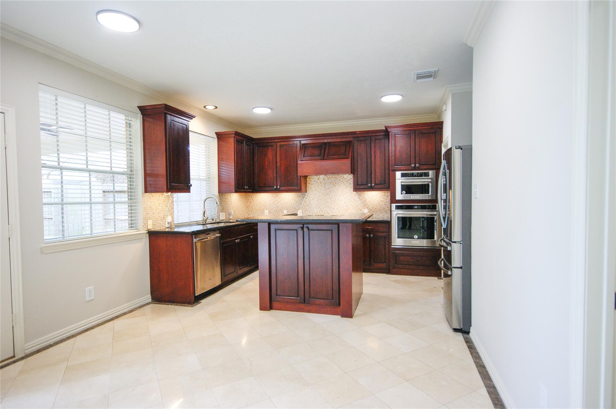 3002 Autumn Cove Court
