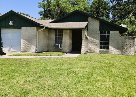 Photo of 6315 Mardale Drive, Houston, TX 77016 (MLS # 10908922) Photo of 6315 Mardale Drive, Houston, TX 77016 (MLS # 10908922)