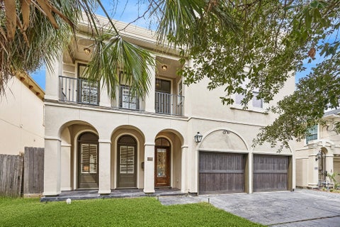Photo of 2214 Driscoll Street, Houston, TX 77019 (MLS # 7308026)