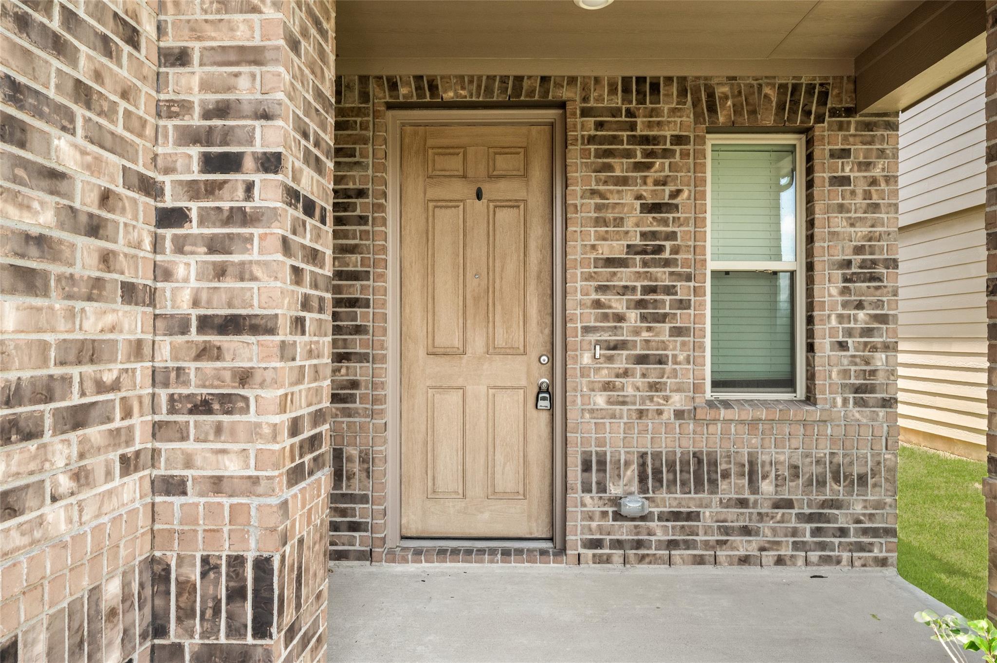 6107 Topaz Pines Trail