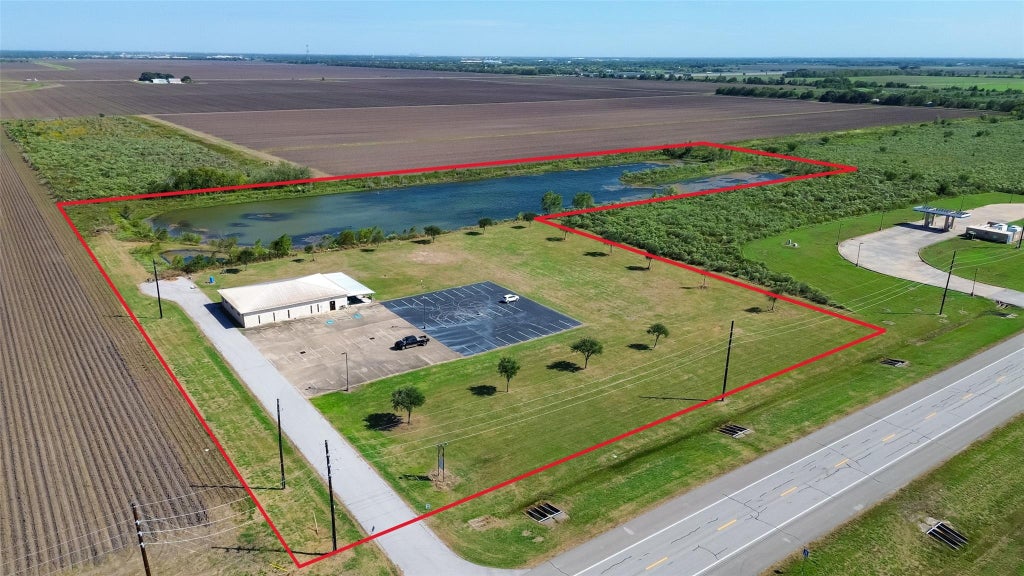 Photo of 925 Patton / Tx-10 Spur / Spur 10 / Hwy 36 Bypass ByPass, Rosenberg, TX 77471 (MLS # 23796702)
