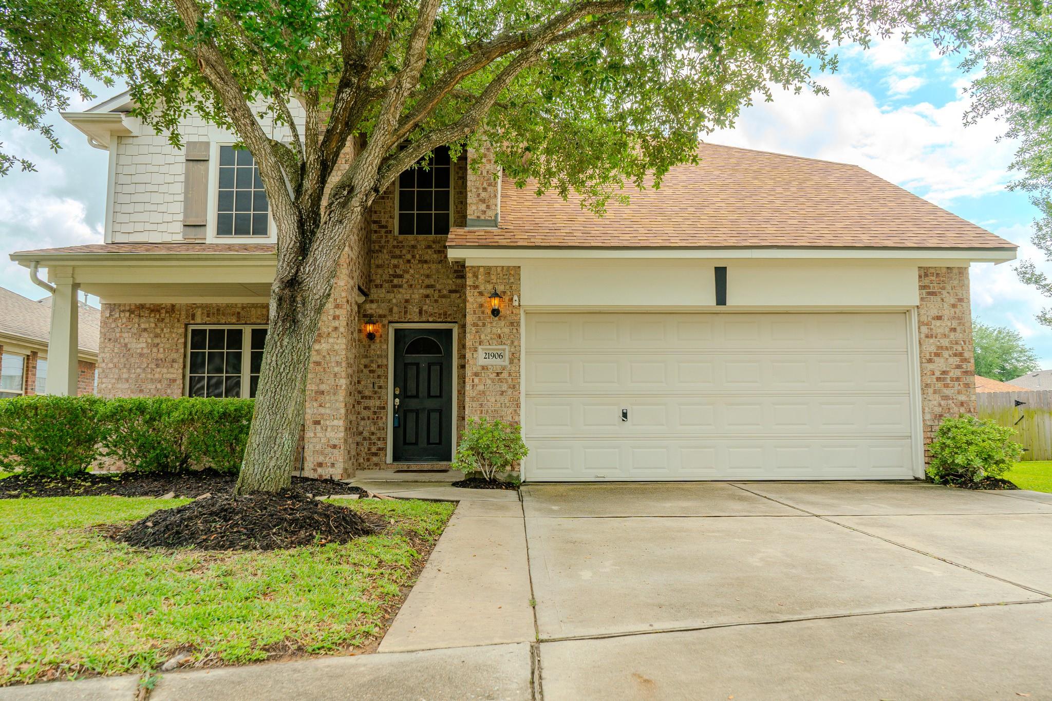 21906 Trapper Lake Drive