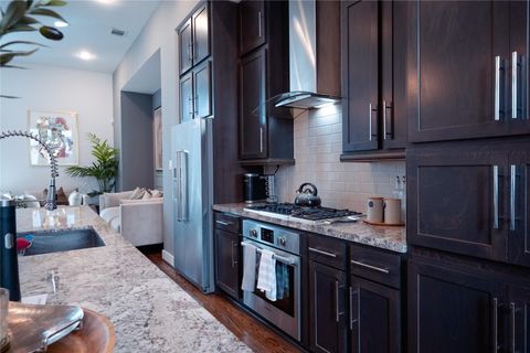 Photo of 2826 Clay Street, Houston, TX 77003 (MLS # 69623472)