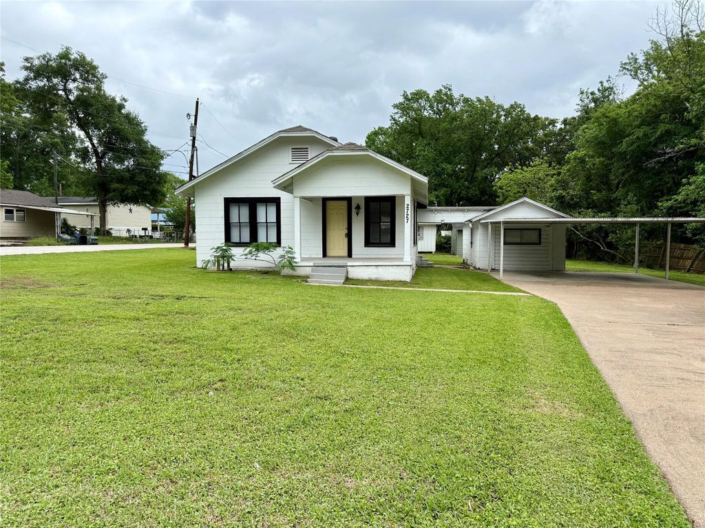 Photo of 2727 Old Houston Road, Huntsville, TX 77340 (MLS # 70521813)