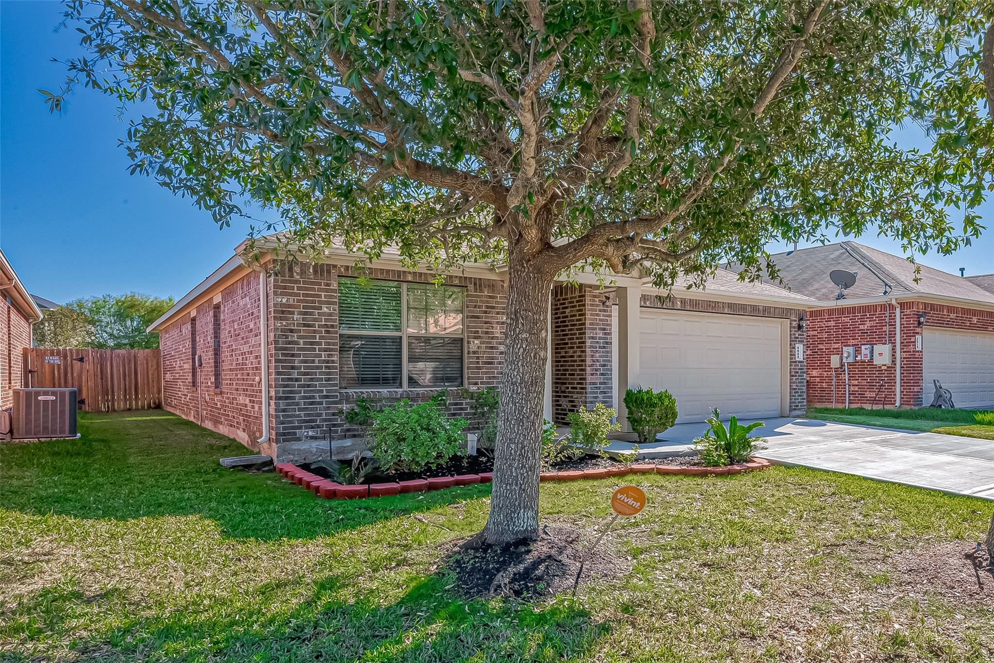 5822 Camelia Evergreen Lane