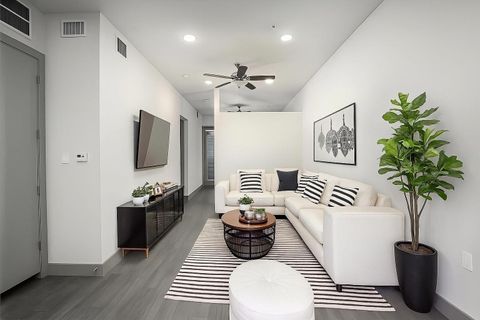 Photo of 4509 Mount Vernon Street #3, Houston, TX 77006 (MLS # 88453780)