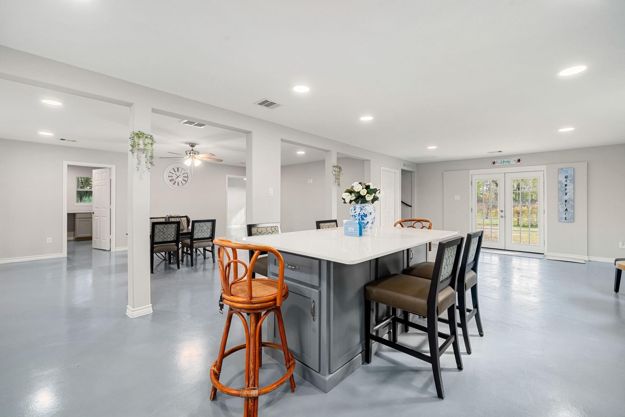 450 N Sunset Boulevard