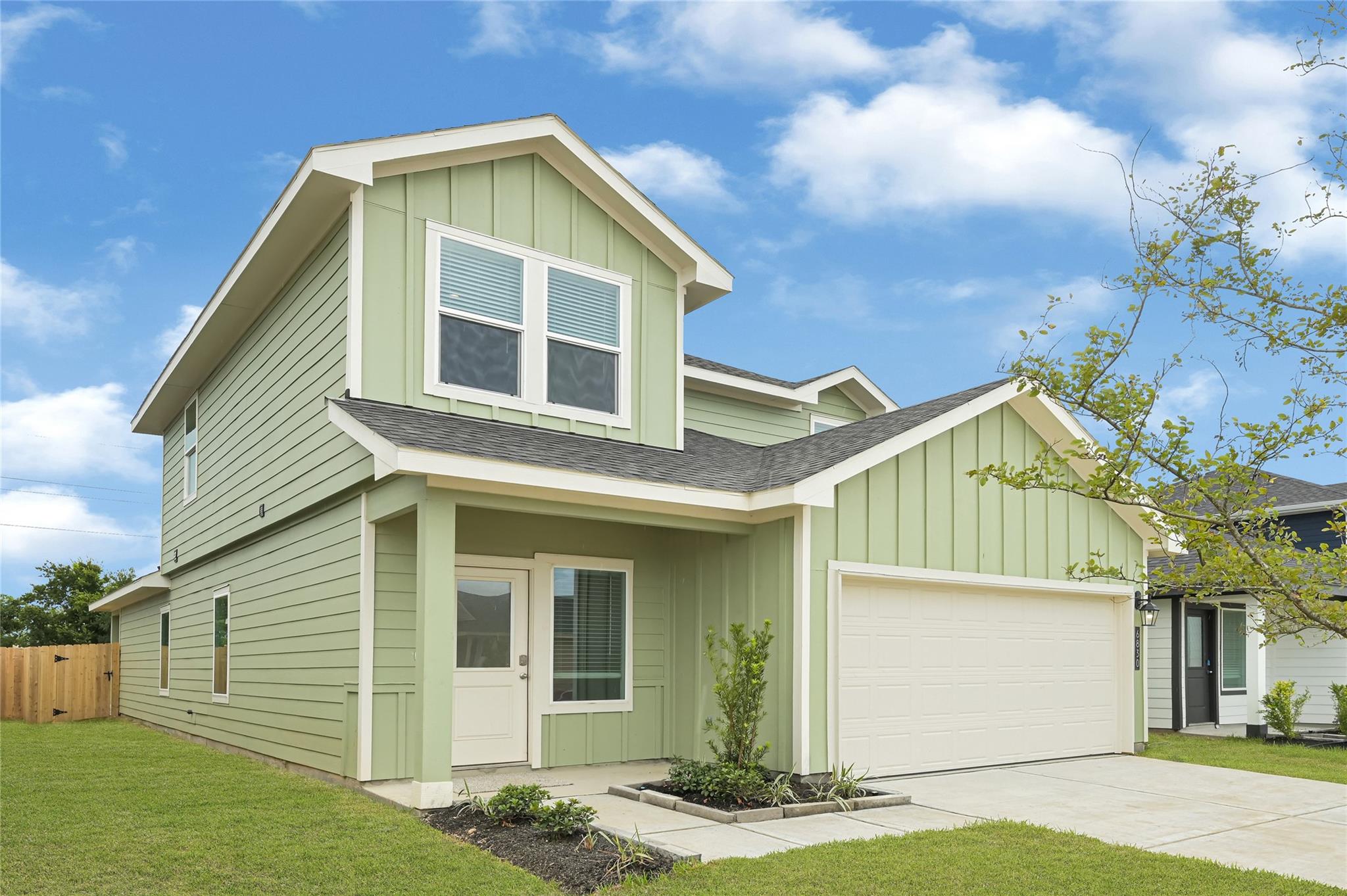 6827 Canyon Breeze Drive