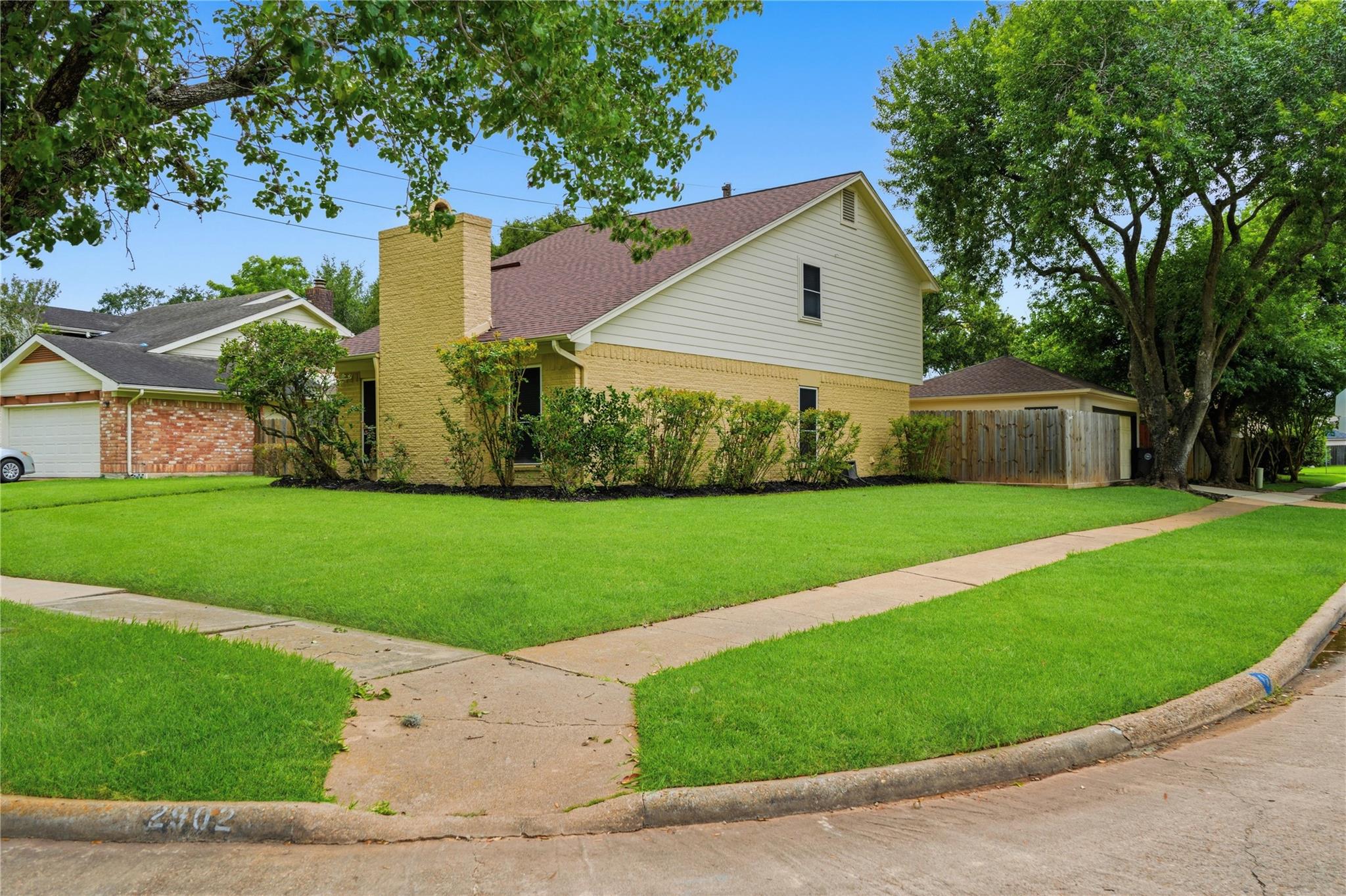 2902 Colony Drive