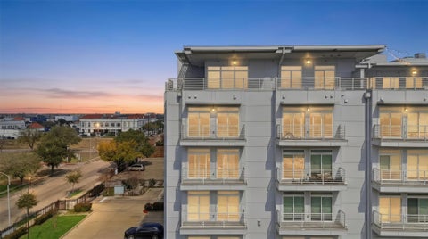 Photo of 6955 Turtlewood Drive #602, Houston, TX 77072 (MLS # 71821602)
