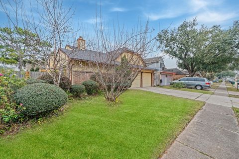 Tiny photo for 3714 Echo Grove Lane, Houston, TX 77043 (MLS # 30201768)