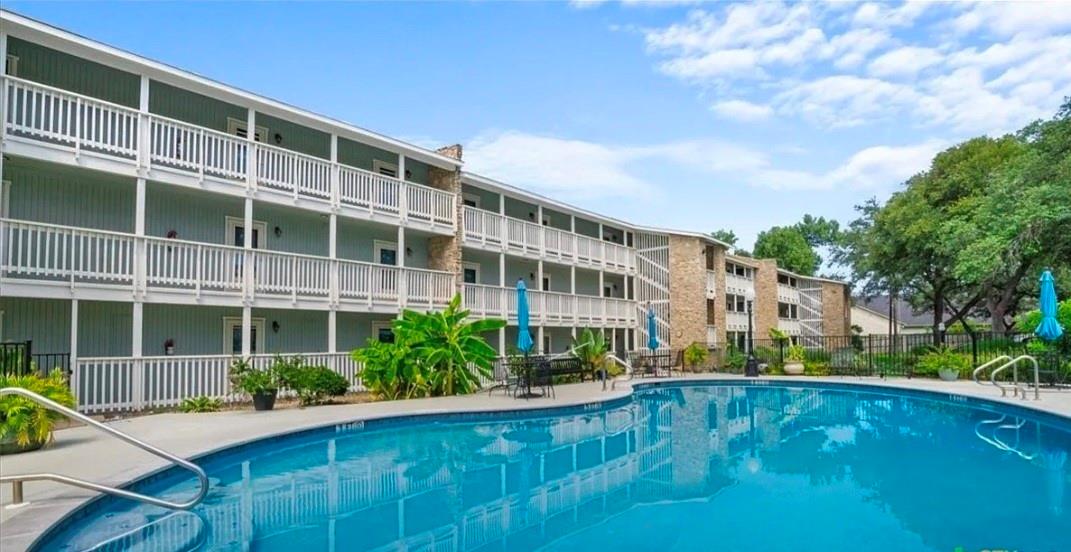 2 Cliffhouse Drive 210