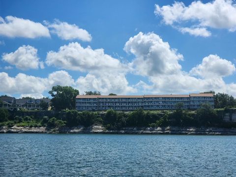 Photo of 2 Cliffhouse Drive #210, Belton, TX 76513 (MLS # 37272610)