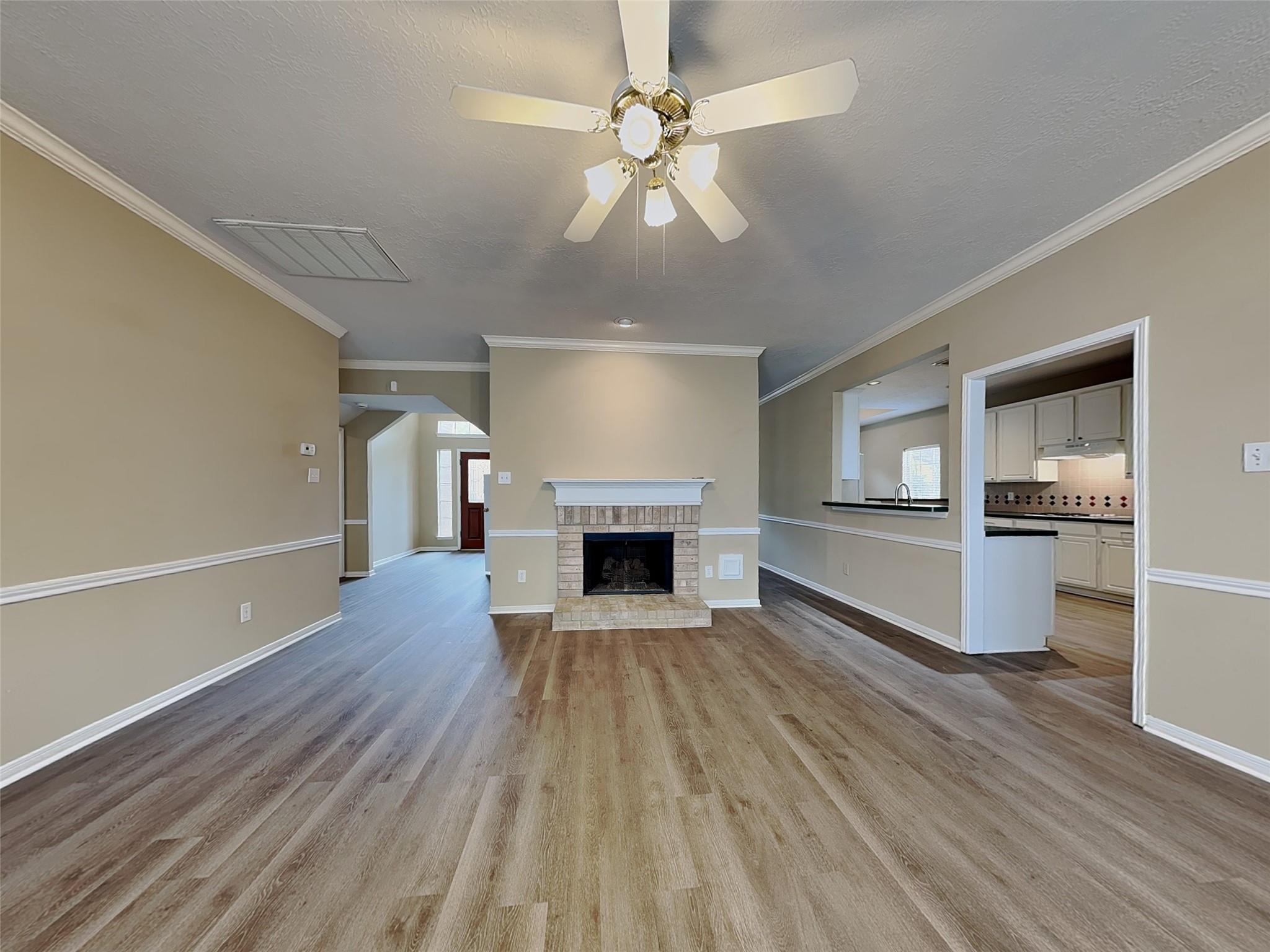 11911 Lakewood Hills Drive