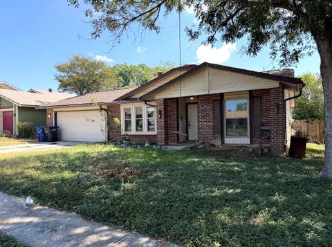 Photo of 5662 Wood Climb Street, San Antonio, TX 78233 (MLS # 52315979)