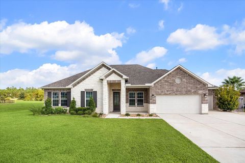 Photo of 18807 Serene Water Drive, Montgomery, TX 77356 (MLS # 74036113)