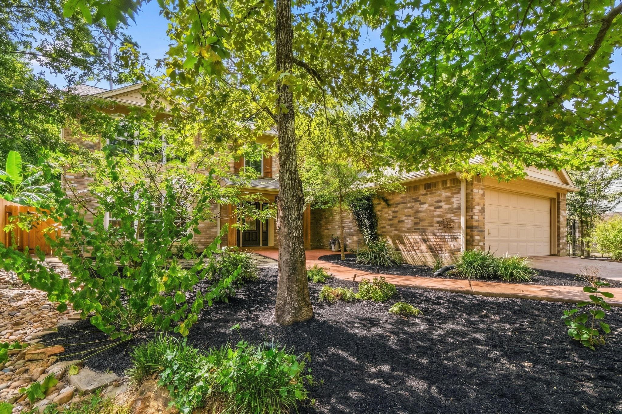 11 Thorn Berry Place