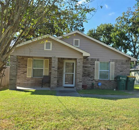 2107 Rosalee Street La Marque TX 77568