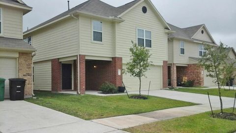 Photo of 13335 Ella View Lane, Houston, TX 77067 (MLS # 46238216) Photo of 13335 Ella View Lane, Houston, TX 77067 (MLS # 46238216)