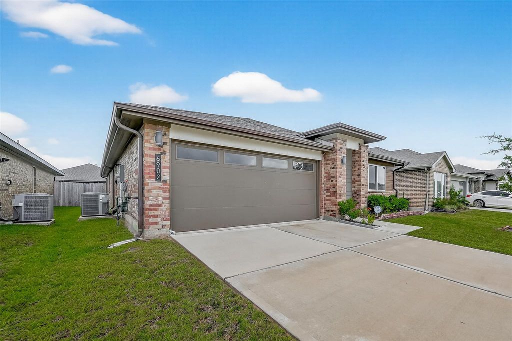 Photo of 6902 Halifax Harvest Lane, Richmond, TX 77407 (MLS # 46255274)