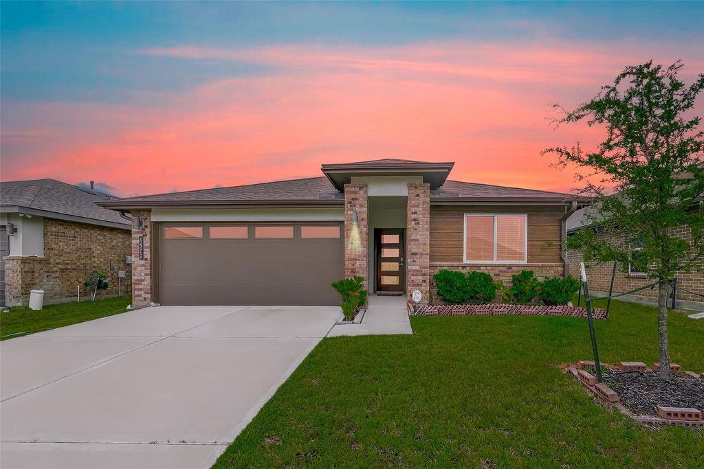 Photo of 6902 Halifax Harvest Lane, Richmond, TX 77407 (MLS # 46255274)