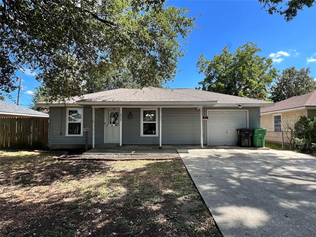 Photo of 607 Ogilvie Street, Houston, TX 77017 (MLS # 55409367)