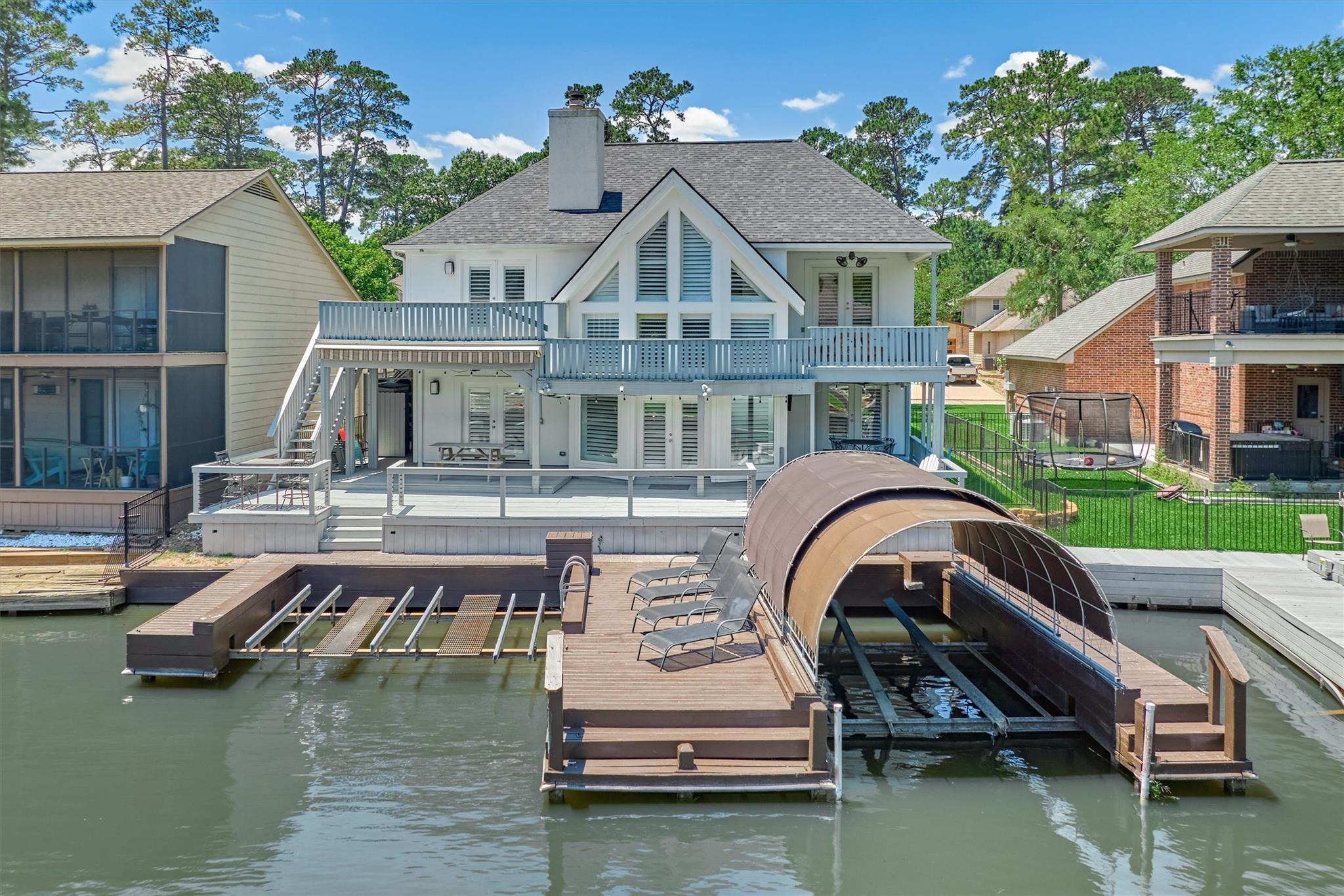 3142 Lazy Lake Lane