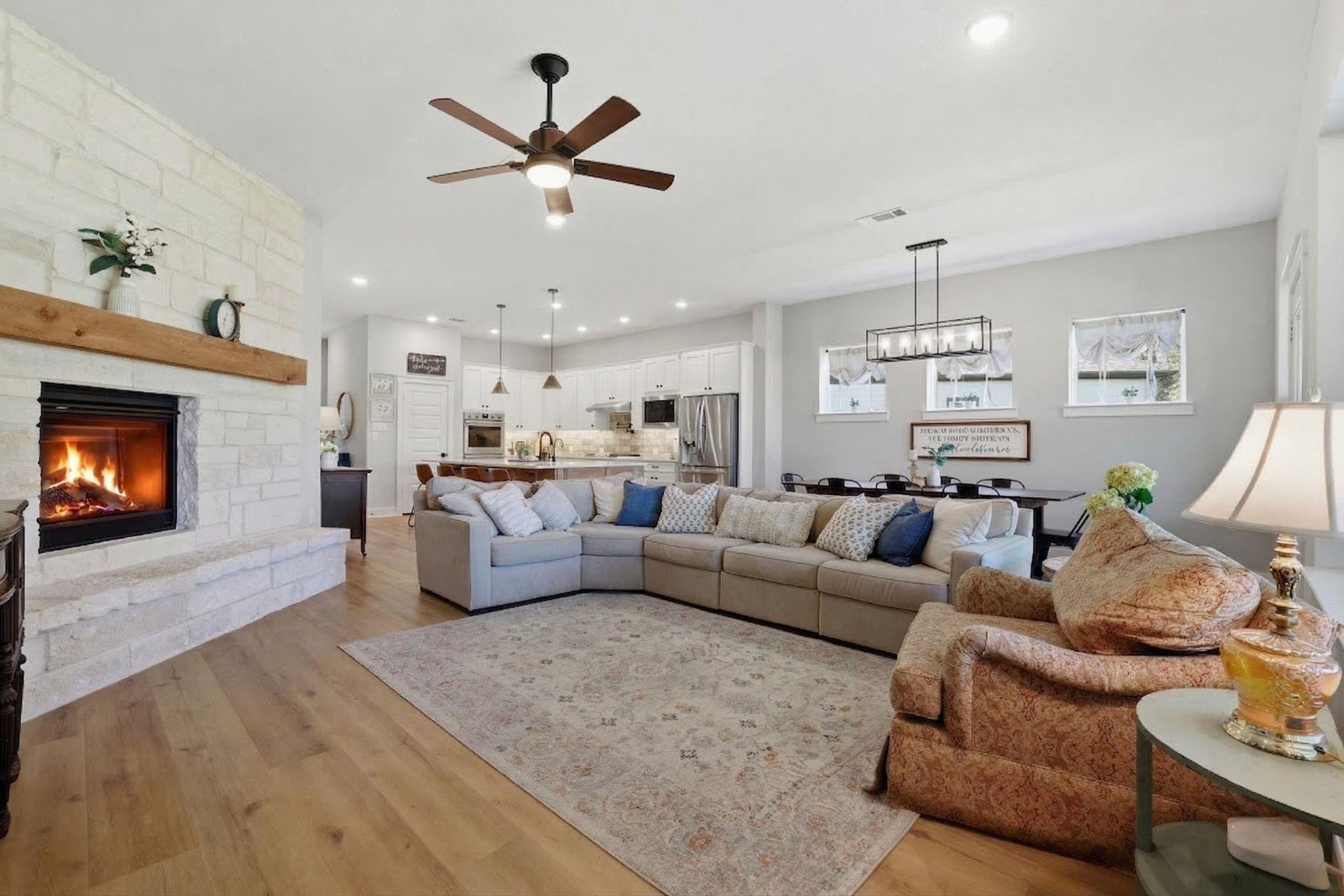 401 N Pilazzo Street