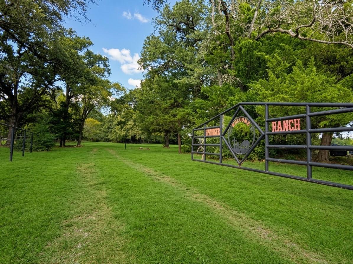 17882 County Road 431