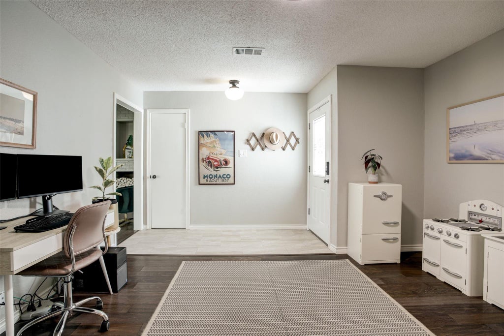Photo of 1034 Montour Drive, Houston, TX 77062 (MLS # 60213081)