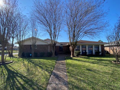 Photo of 2801 6th Avenue N, Texas City, TX 77590 (MLS # 33947504)