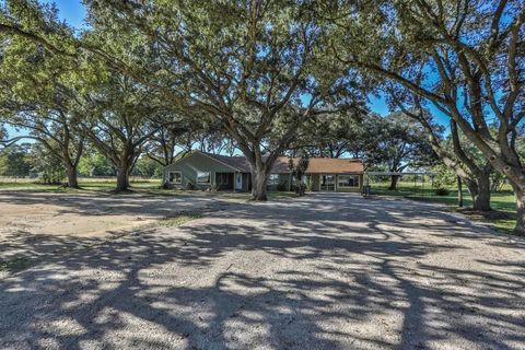 14114 Highway 36 Needville TX 77461