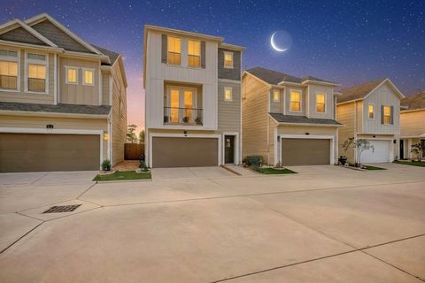 Photo of 3215 Cedar Dawn Lane, Houston, TX 77091 (MLS # 13674033)