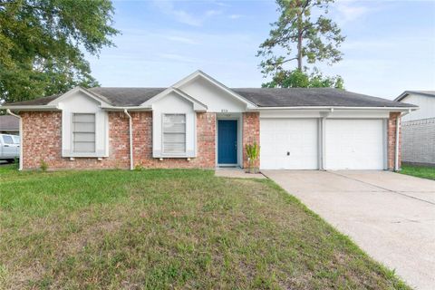 Photo of 8314 Poplar Ridge Lane, Humble, TX 77338 (MLS # 37613654)