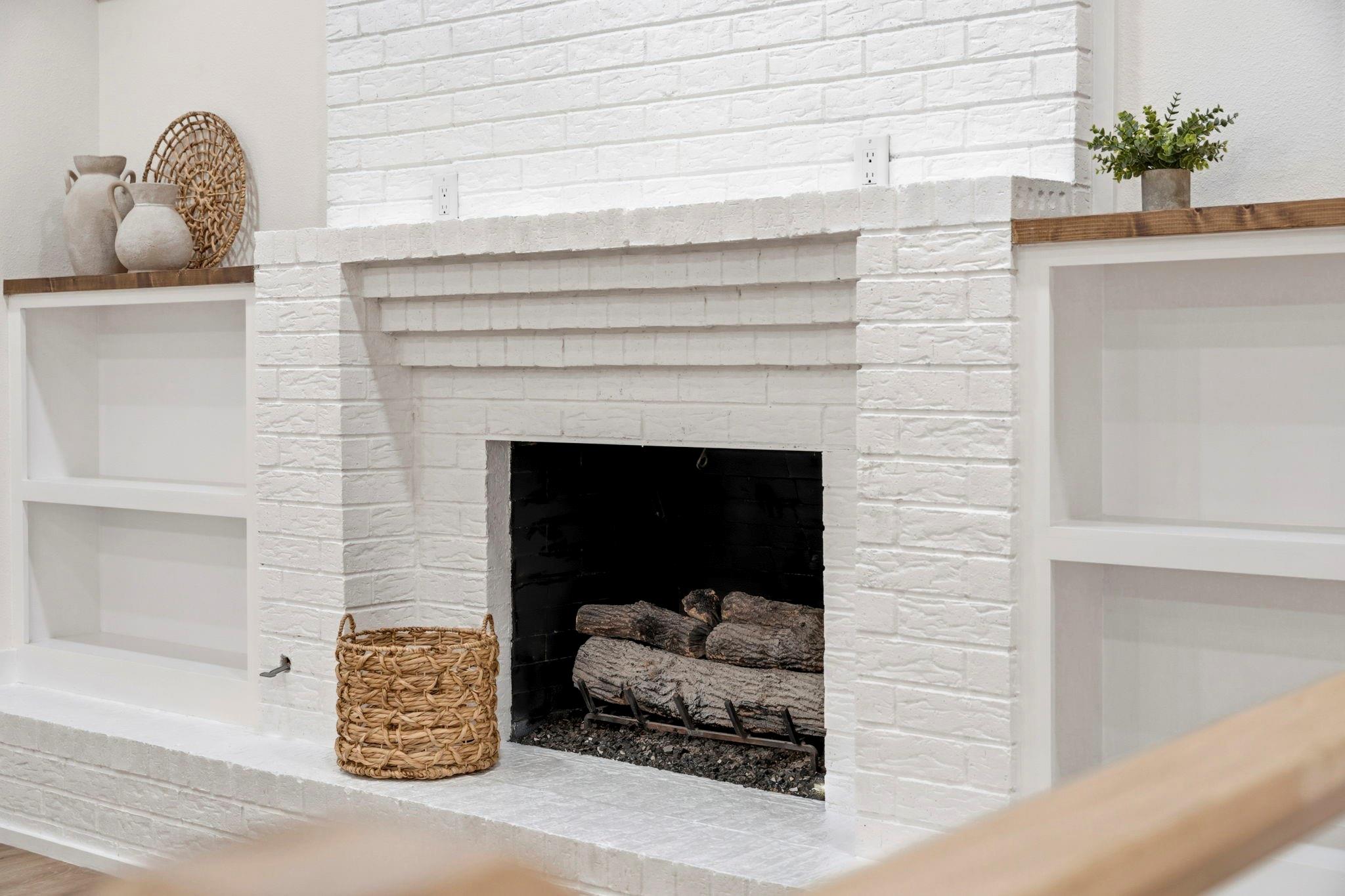 91 April Wind Drive S