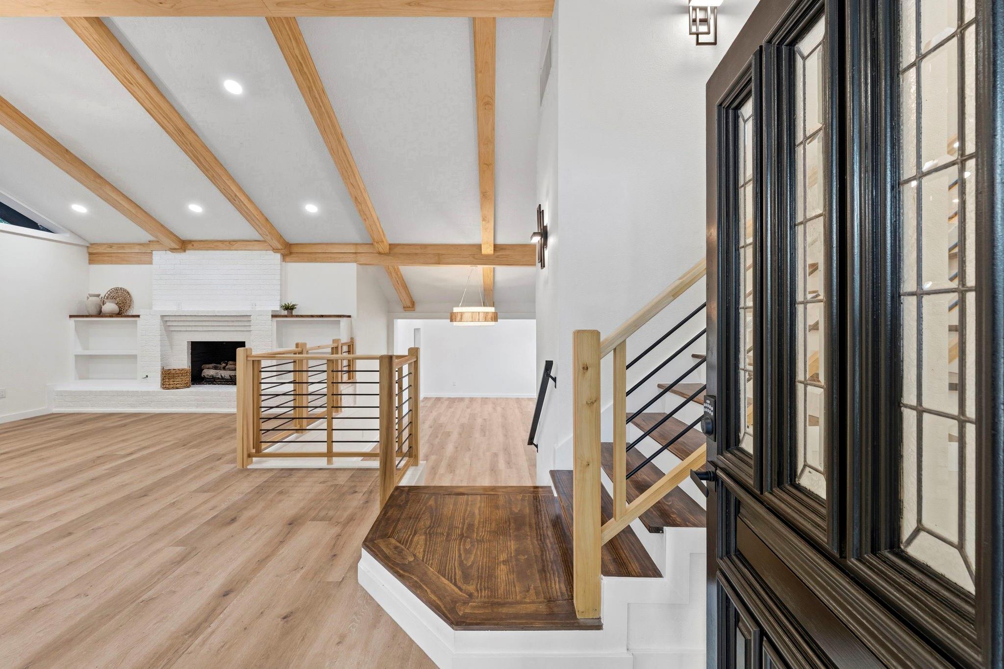 91 April Wind Drive S