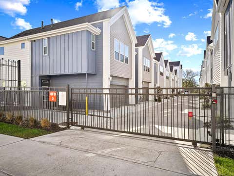 Photo of 1013 Erin Street #V, Houston, TX 77009 (MLS # 69319949)